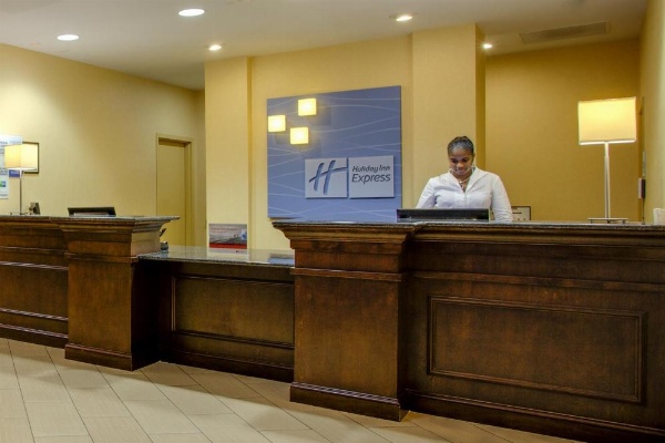 Holiday Inn Express Hotel & Suites Raleigh Sw - At Nc State image 26